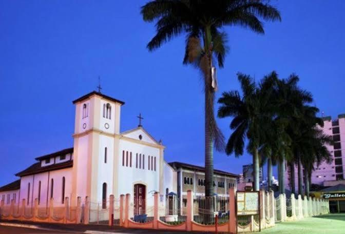 Hotel GOLDEN DOLPHIN com café da manhã! Caldas Novas Exterior foto